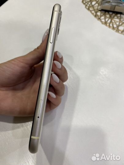 Телефон iPhone 11 128 gb