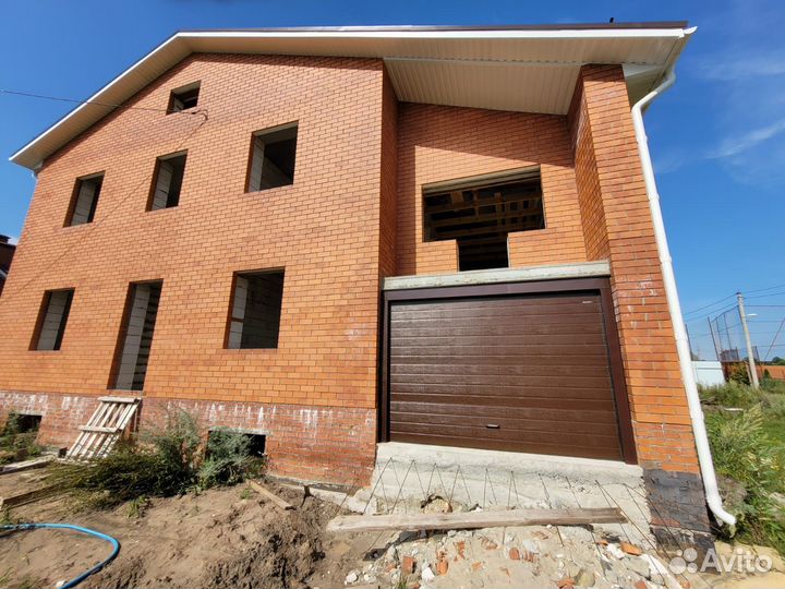 Гаражные ворота Doorhan