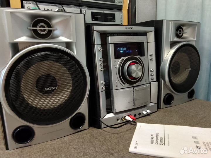 Музыкальный центр с Блютуз и Аукс