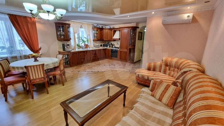 2-к. квартира, 73 м², 5/10 эт.