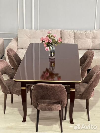 Стол и Стулья