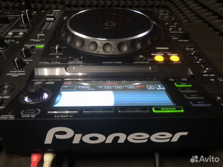Проигрыватели Pioneer CDJ-2000