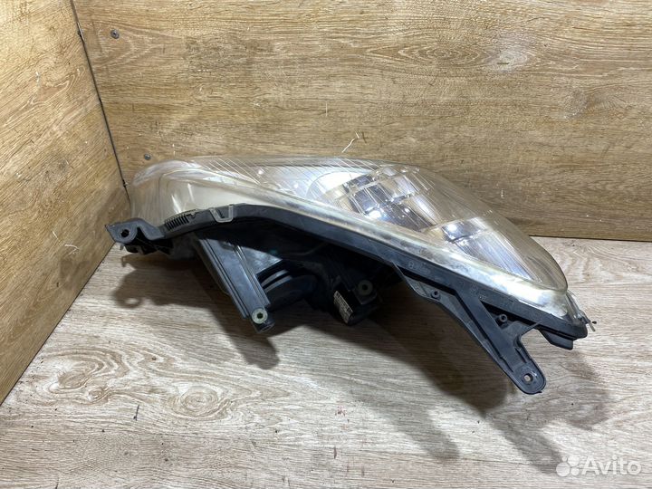 Фара передняя правая Opel Astra H 142496