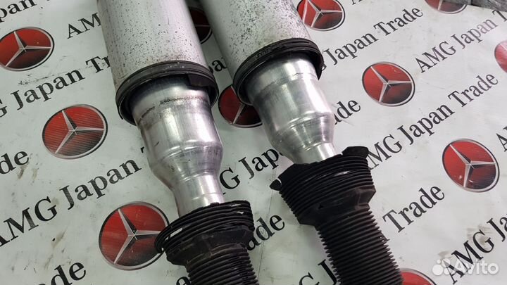 Амортизаторы задние пневмо на Mercedes-Benz W220