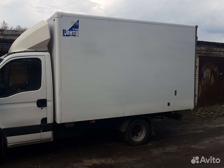 Размещу рекламу на своём авто