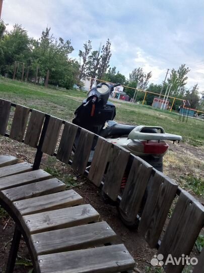 Продам скутер 150 кубов