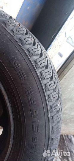 Nokian Tyres Hakkapeliitta 8 19.5/65 R15 95T