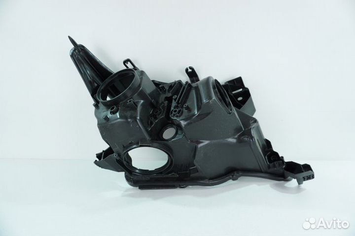 Корпус фары правый Lexus Lx 3 2012-2015