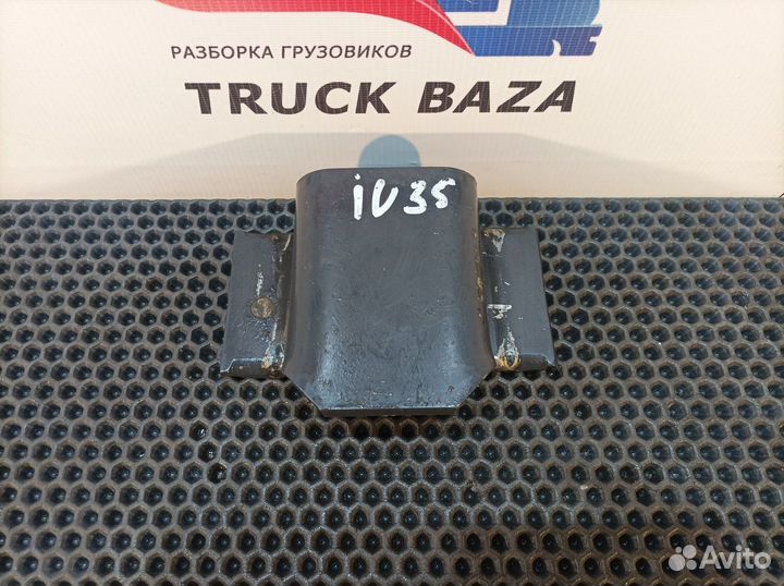 8135746 Проставка рессоры передней