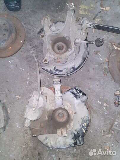 Поворотный кулак Киа Рио 2