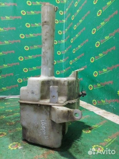 Бачок омывателя Toyota Mark 2 универсал