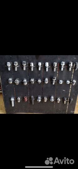 Гайки, болты колесные