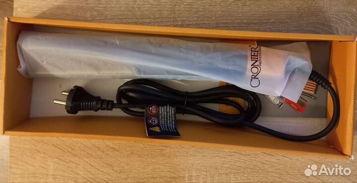 Выпрямитель для волос новый