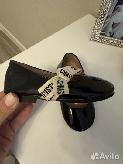 Туфельки для девочки 23 размер dior