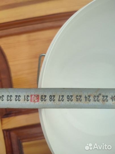 Ведра с крышкой и металлической ручкой