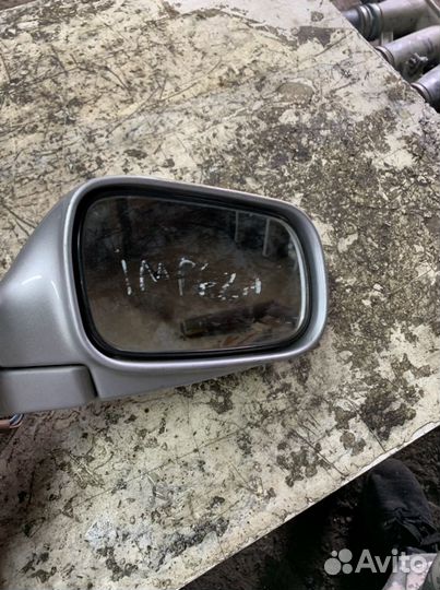 Зеркало правое Subaru Impreza