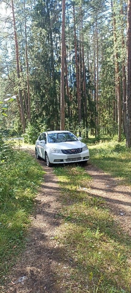 Geely Emgrand EC7: фото из отзыва
