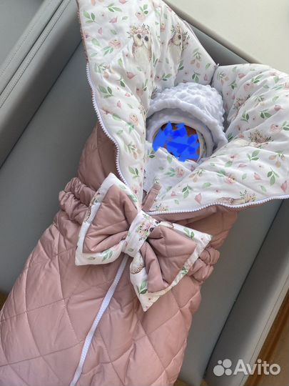 Комплект на выписку для девочки