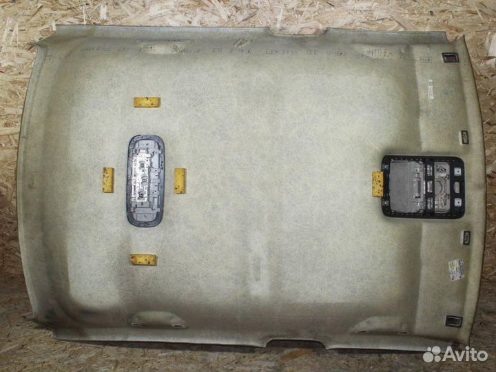 Обшивка потолка Skoda Octavia