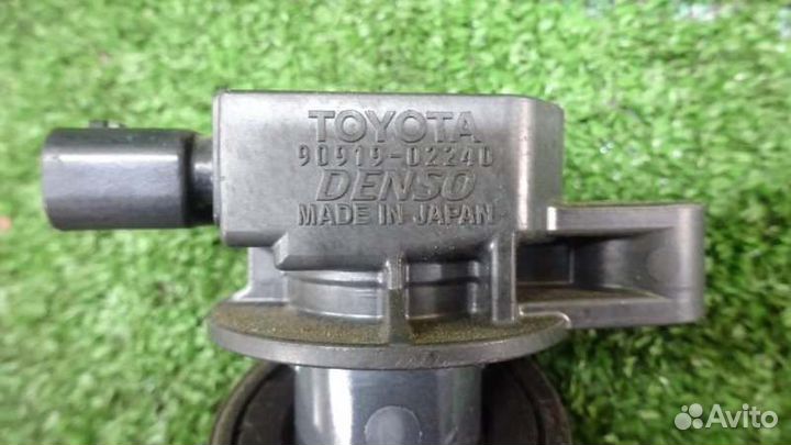 Катушка зажигания Toyota Corolla Fielder NZE124