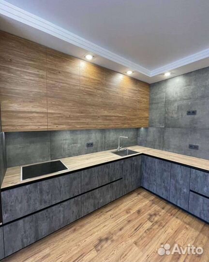 Кухня 3этажа современный стиль