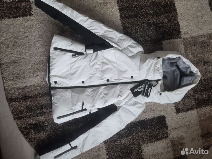 Куртка горнолыжная