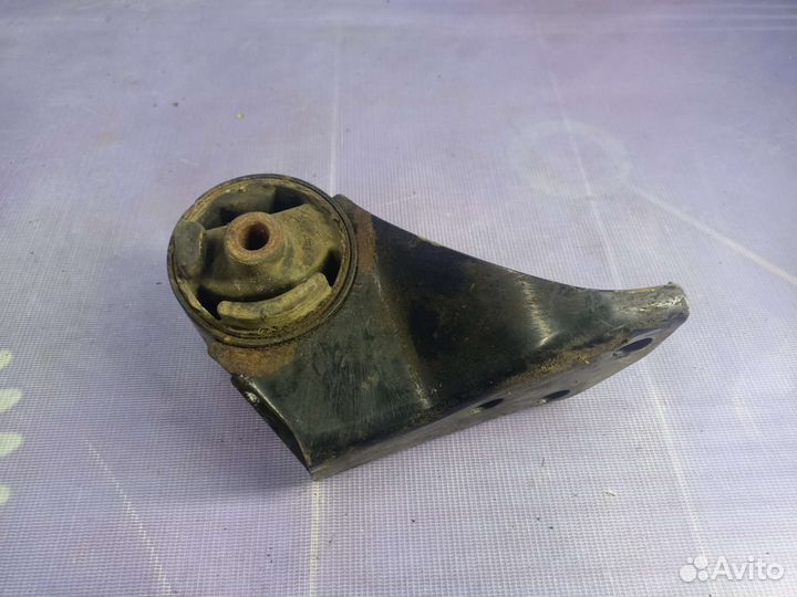 Опора двигателя Kia Spectra