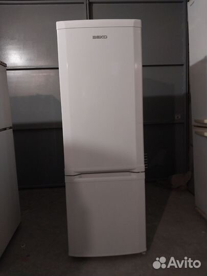 Холодильник beko