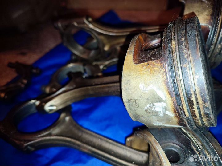 Aqf AXQ поршень с шатуном 4.2 audi