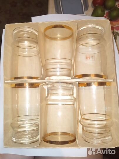 Стаканы с позолотой новые