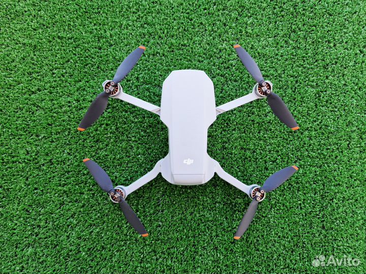 Квадрокоптер DJI Mini SE идеальное состояние