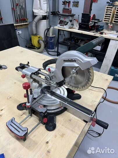 Торцовочная пила metabo kgs 216 m