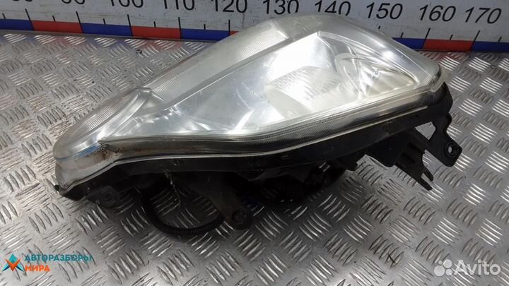 Фара правая Nissan X-Trail T31 2010