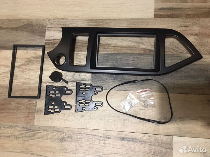 Рамка магнитолы 2DIN для Kia Picanto TA