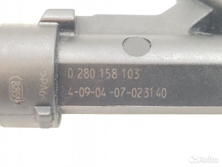 Форсунка топливная Mazda 3 BL 2009