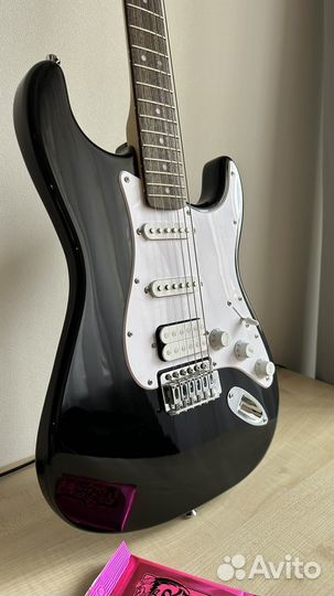 Электрогитара Fender Squier Stratocaster HSS Black