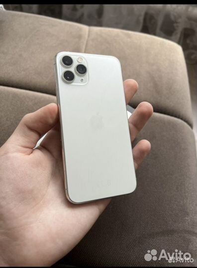 iPhone 11 Pro, 64 ГБ