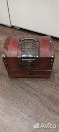 Шкатулка для украшений дерево