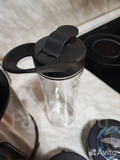 Продам блендер Polaris ртв 1834G 1800w