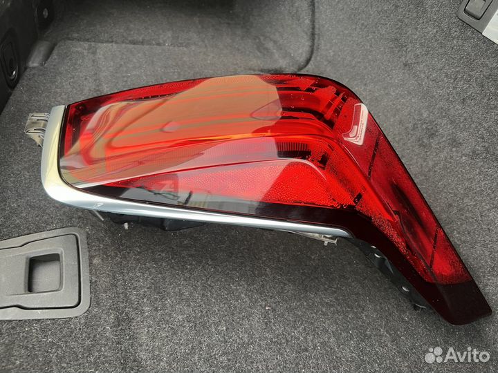 Фонарь задний правый