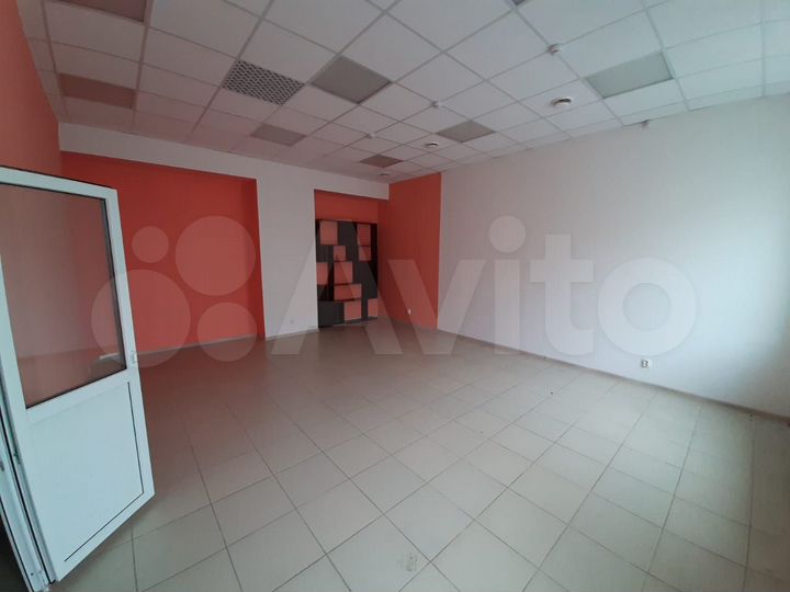 Торговая площадь, 65 м²