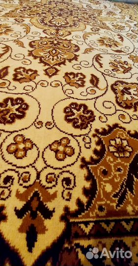 Ковер бу 200см*300см 