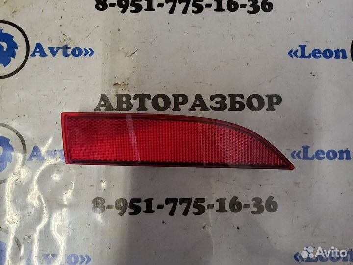 Катафот правый Renault Logan 2