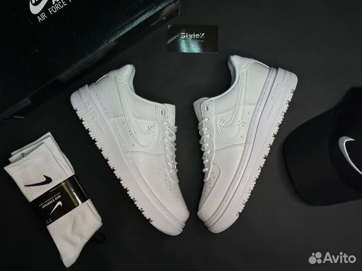 Кроссовки nike air force luxe 