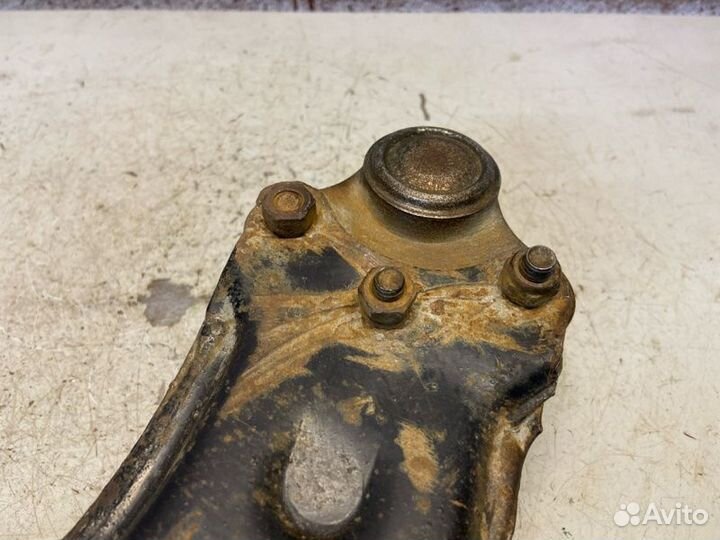 Рычаг передний правый Opel Vectra B 1995-2003