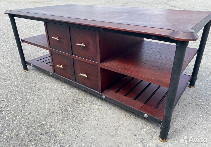 Комод и стол-тумба