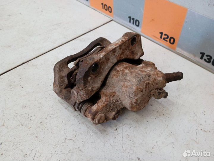 Суппорт передний левый Renault Megane 1 1.6 2000