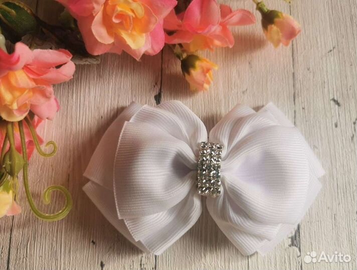 Бант на заколке
