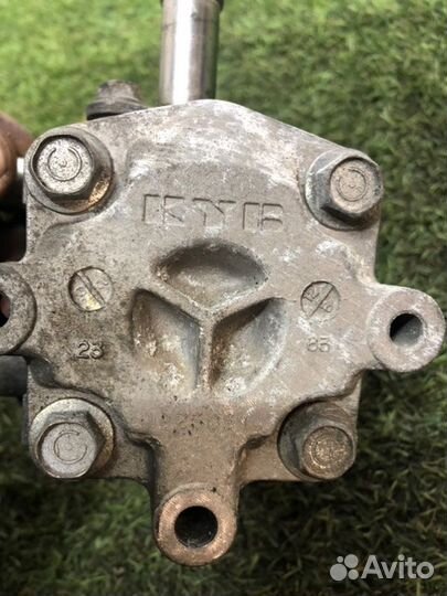 Насос гидроусилителя Citroen C-Crosser 2.2 HDI