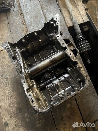 Поддон двигателя Mercedes Benz OM651 2.1d 2019